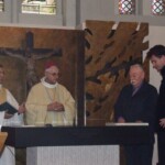 L'autel de l'église St Thibault à Mandres-les-Roses, lors de l'inauguration, l'évêque avec Max et Nicolas Robineau L'autel de l'église St Thibault à Mandres-les-Roses, lors de l'inauguration, l'évêque avec Max et Nicolas Robineau