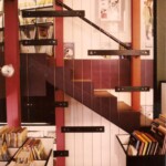 Intérieur de la librairie Intérieur de la librairie Glénat réalisée par Max Garnault rue Lafayette à Paris 1983